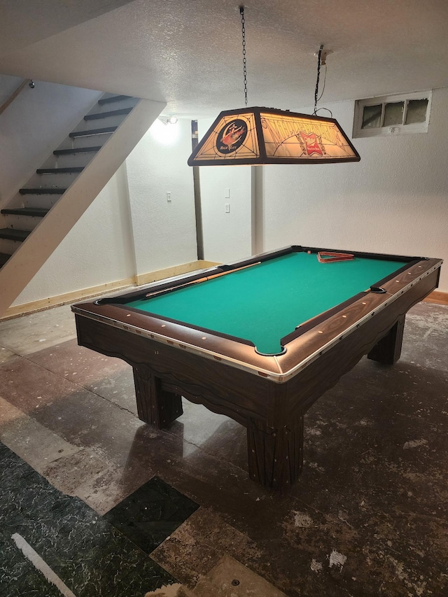 524 1st Ave SE, Wells, MN 56097 - recreation room featuring billiards