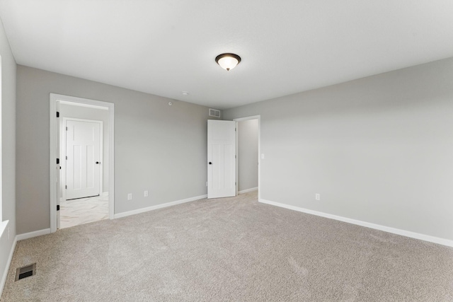 2720 Kepler Ave NE, Saint Michael, MN 55376 - empty room with light carpet and baseboards