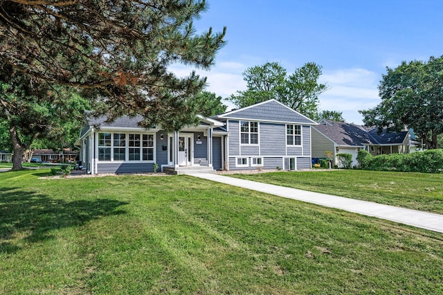 6901 Dawson Ln, Edina, MN 55435 - view of front of house with a front lawn