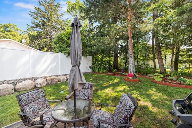 722 Hilltop Dr, Taylors Falls, MN 55084 - view of yard