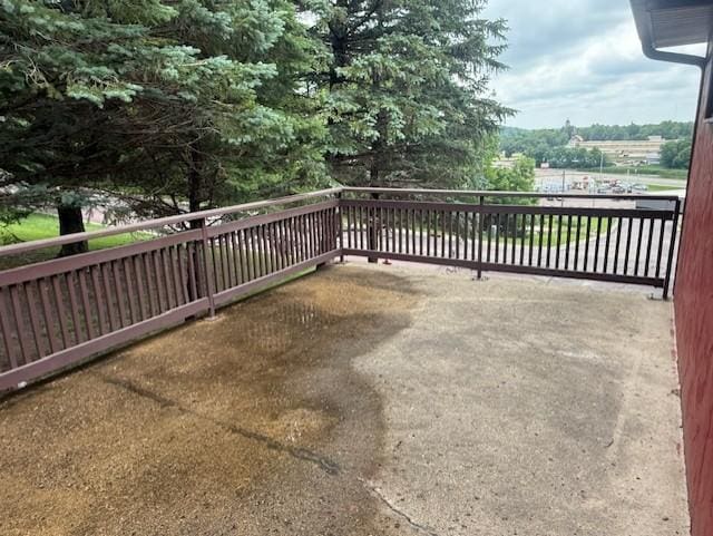 103 Circle Dr, Jackson, MN 56143 - view of patio / terrace