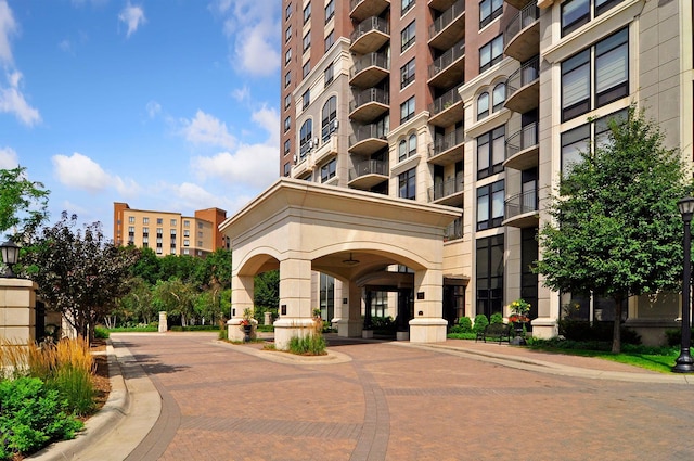 1020 Portland Ave, Minneapolis, MN 55404 - view of apartment building / complex