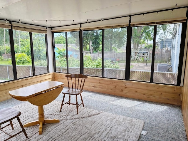 3465 5th St NE, Minneapolis, MN 55418 - sunroom featuring carpet flooring and healthy amount of natural light