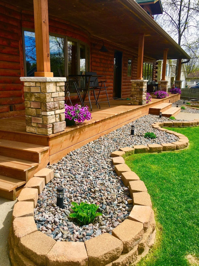 631 Pheasant Run, Winsted, MN 55395 - view of yard with covered porch