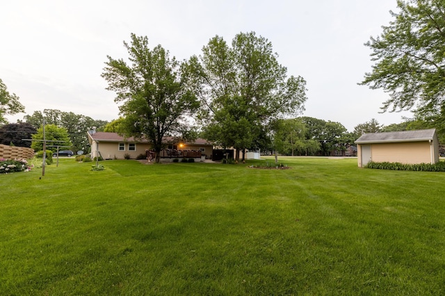 2303 9th Ave SW, Austin, MN 55912 - view of grassy yard