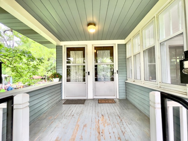 2411 Como Ave, Saint Paul, MN 55108 - entrance to property
