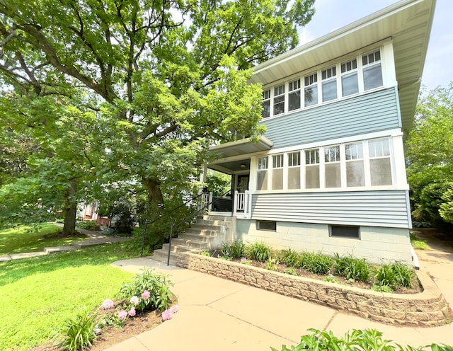 2411 Como Ave, Saint Paul, MN 55108 - view of front of property with a front lawn