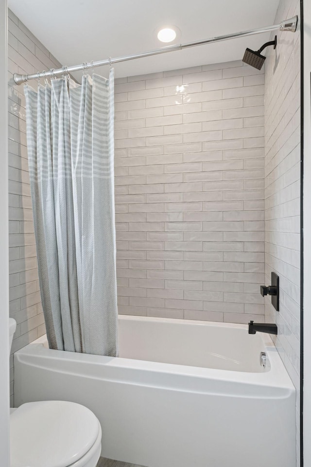 5043 42nd Ave S, Minneapolis, MN 55417 - bathroom featuring shower / bathtub combination with curtain and recessed lighting