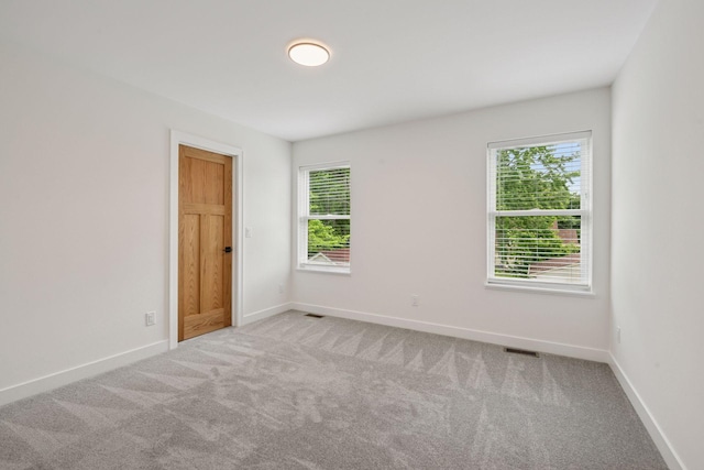 5043 42nd Ave S, Minneapolis, MN 55417 - carpeted empty room with baseboards