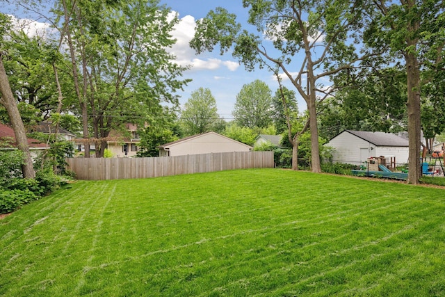 5043 42nd Ave S, Minneapolis, MN 55417 - view of yard