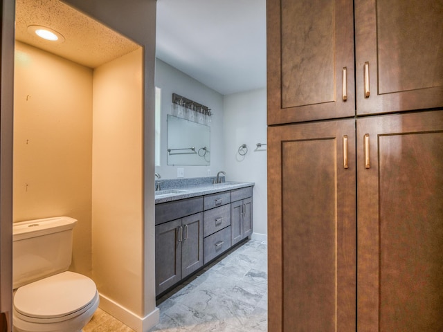 1731 Park Ave NW, Bemidji, MN 56601 - full bath with double vanity and marble look tiles