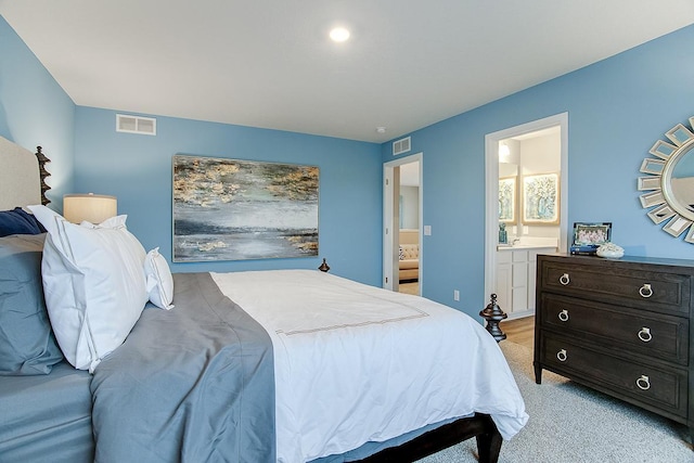6574 208th St W, Farmington, MN 55024 - bedroom featuring ensuite bath and light colored carpet