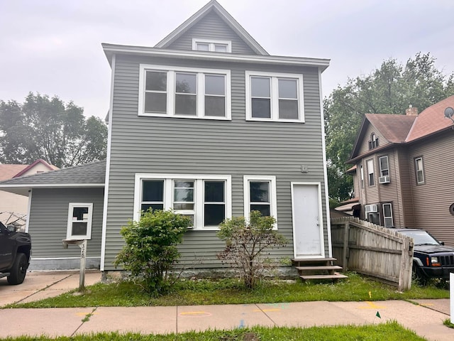 328 Edmund Ave, Saint Paul, MN 55103 - view of front facade with entry steps