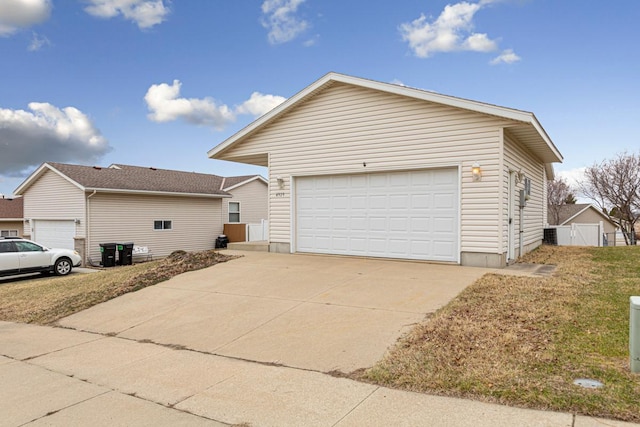 4929 Valley Dr NW, Rochester, MN 55901 - view of side of home