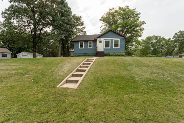 202 Park St, Alexandria, MN 56308 - view of front facade with a front yard