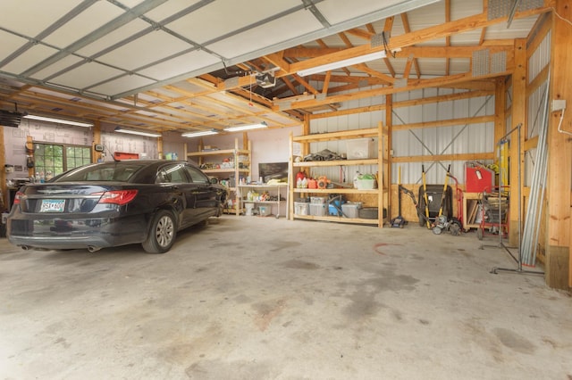 202 Park St, Alexandria, MN 56308 - view of garage