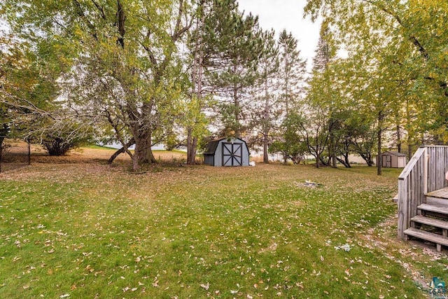126 Niagara St, Duluth, MN 55811 - view of yard featuring a storage shed