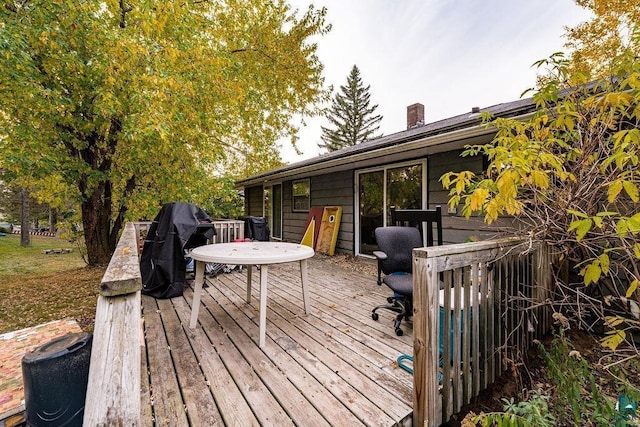 126 Niagara St, Duluth, MN 55811 - view of wooden deck
