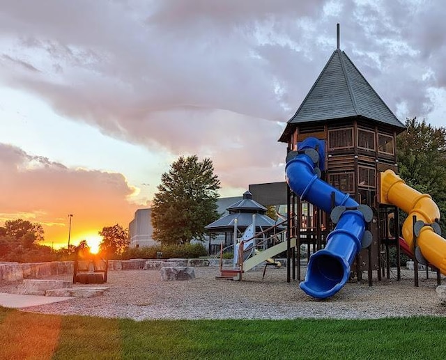 7822 Austin Path, Inver Grove Heights, MN 55077 - view of community jungle gym