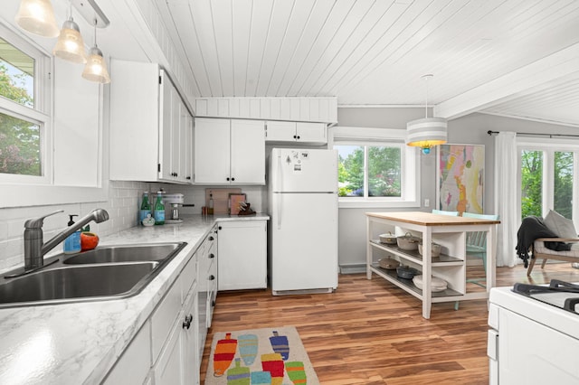 611 11th Ave, Grand Rapids, MN 55744 - kitchen with white appliances, wood ceiling, white cabinets, light wood-style flooring, and decorative light fixtures