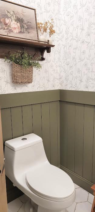 9029 Crown Hill Ct, Brainerd, MN 56401 - detailed view of wallpapered walls
