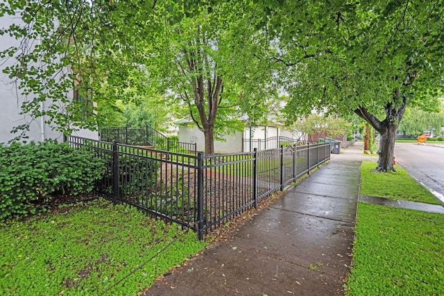 4300 Beard Ave S, Minneapolis, MN 55410 - exterior space with sidewalks