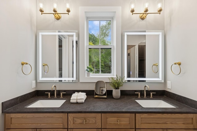 2706 Lakeview Ct, Little Canada, MN 55117 - full bath featuring double vanity
