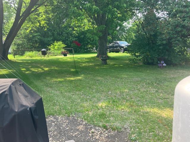 707 Marshall Ave, Henning, MN 56551 - view of green lawn