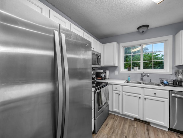 597 Mission Hills Way W, Chanhassen, MN 55317 - photo 12