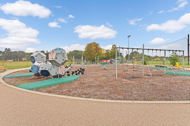 5709 26th Ave S, Minneapolis, MN 55417 - view of community play area