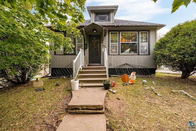 619 18th Ave E, Duluth, MN 55812 - view of bungalow-style house