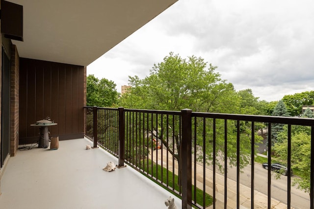 600 4th St SW Unit 401, Rochester, MN 55902 - view of balcony