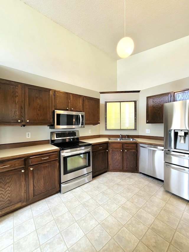 15705 Griffon Ct, Apple Valley, MN 55124 - photo 2