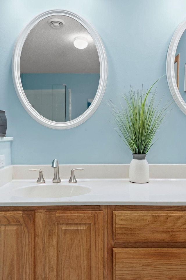 1978 110th Ct NE Unit 1103, Blaine, MN 55449 - bathroom featuring vanity