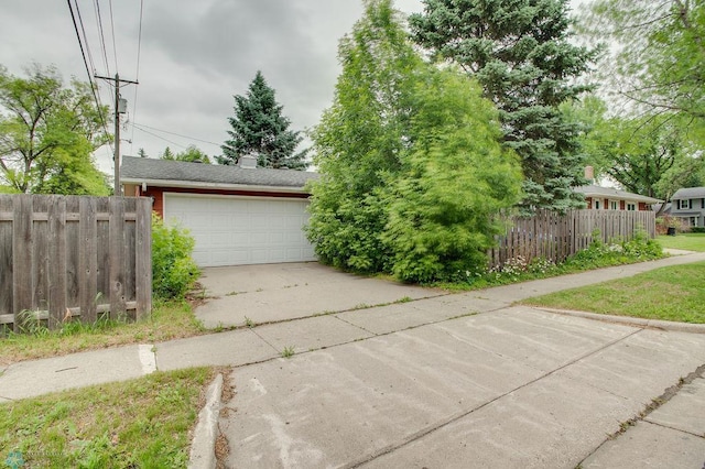 1021 1st St S, Moorhead, MN 56560 - view of garage