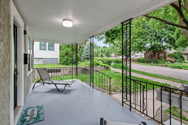 242 Winona St W, West Saint Paul, MN 55118 - view of covered porch