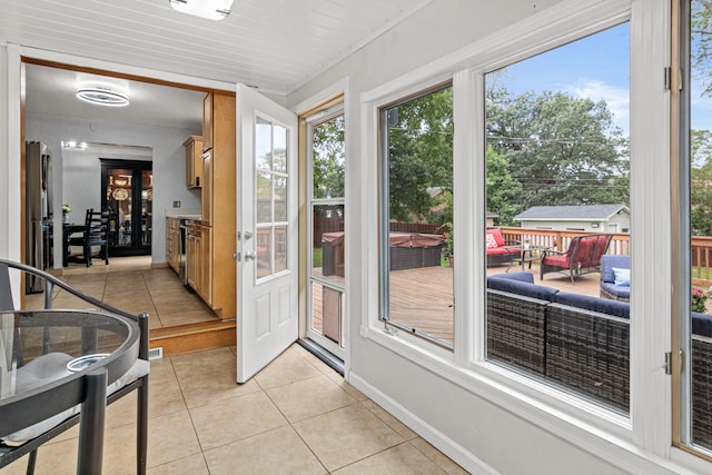 957 Hall Ave W, Saint Paul, MN 55118 - sunroom / solarium featuring tile patterned floors