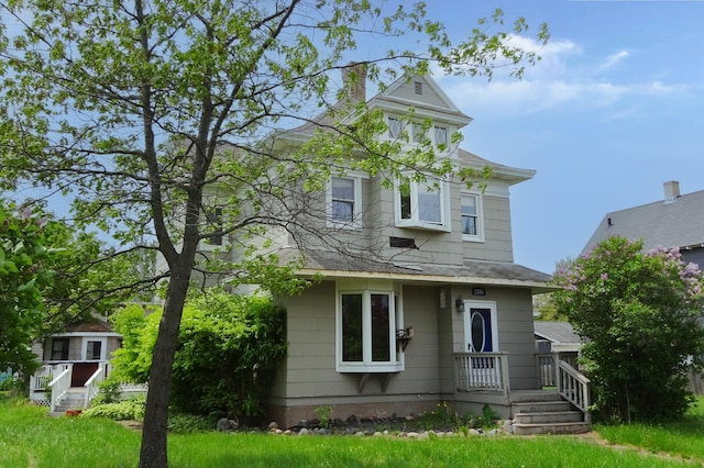 2332 7th St, Superior, WI 54880 - victorian home featuring roof with shingles