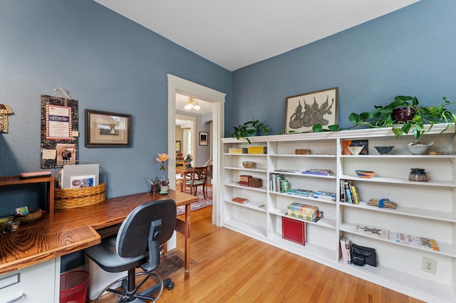 2145 Knapp St, Saint Paul, MN 55108 - home office with light wood-style floors