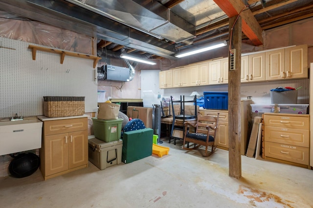 3933 Donegal Way, Eagan, MN 55122 - unfinished basement with a workshop area and a sink