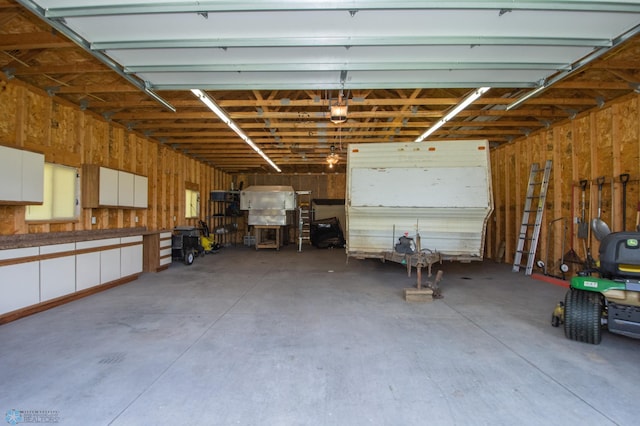 633 Leonards Way, Argusville, ND 58005 - view of garage