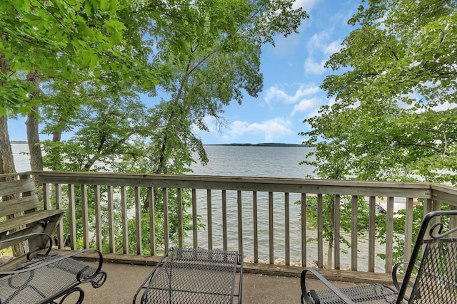 13188 Chicago Club Ln NE, Alexandria, MN 56308 - balcony with a water view