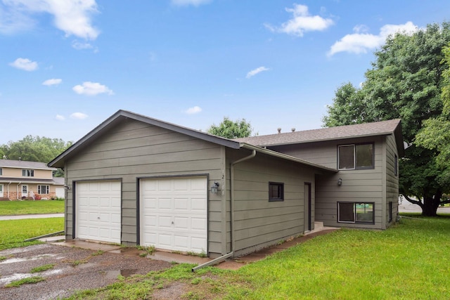 12908 Belle Aire Dr, Champlin, MN 55316 - view of front facade with a front yard
