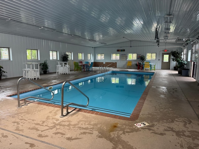 1540 US Highway 59 Unit 203, Detroit Lakes, MN 56501 - view of indoor community pool
