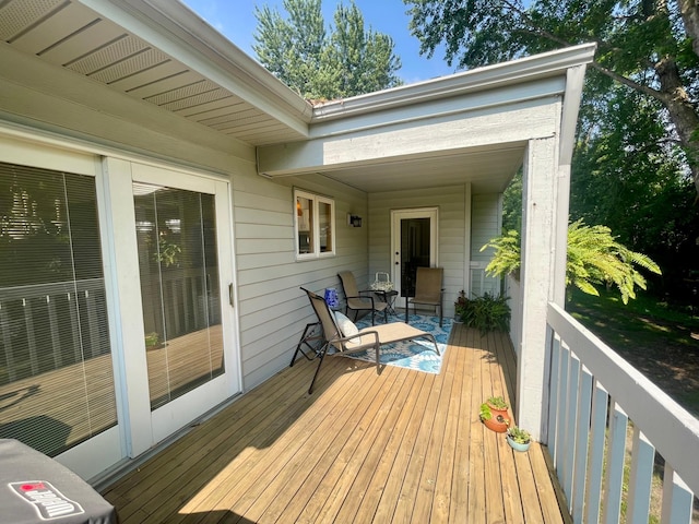 4887 Tee Ct SW, Rochester, MN 55902 - view of deck