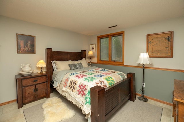 4887 Tee Ct SW, Rochester, MN 55902 - bedroom featuring baseboards