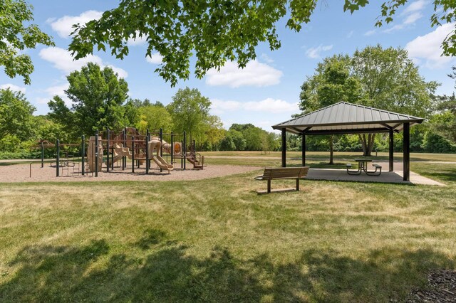 597 Thames Cir, Eagan, MN 55123 - photo 44