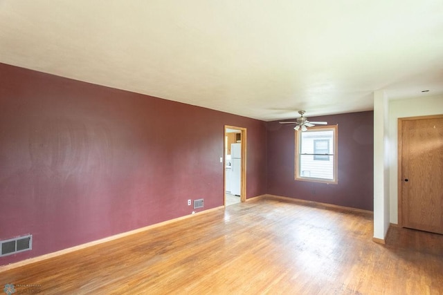 1820 5th St S, Moorhead, MN 56560 - spare room with light wood-style flooring and ceiling fan