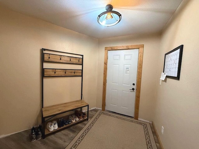 16696 Eclipse Dr, Park Rapids, MN 56470 - mudroom featuring baseboards