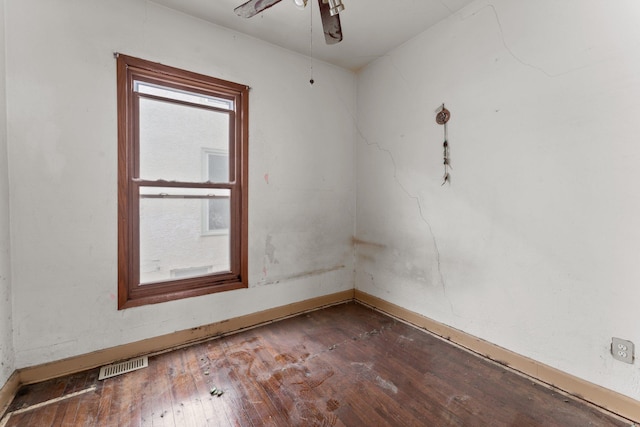 693 Bedford St, Saint Paul, MN 55130 - spare room with hardwood / wood-style flooring and ceiling fan